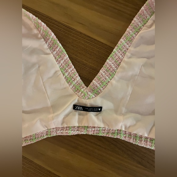 Pink and Green Tweed crop top - ZARA with sparkling buttons ๐๐ size small - Picture 3 of 5